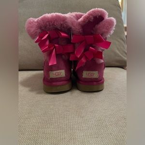 UGG Bailey bow pink !